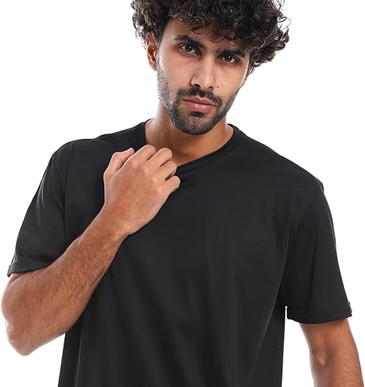 تيشرت رياضي من أزيز سريع الجفاف ومزود بمسامات للتهوية